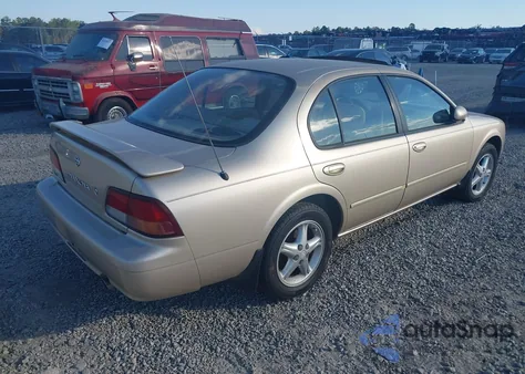 1997 Nissan Maxima Gle/Gxe/Se from USA, damaged, VIN JN1CA21D2VT856318
